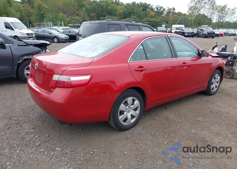 2007 Toyota Camry Le z USA, uszkodzony, nr VIN 4T1BE46K37U174105